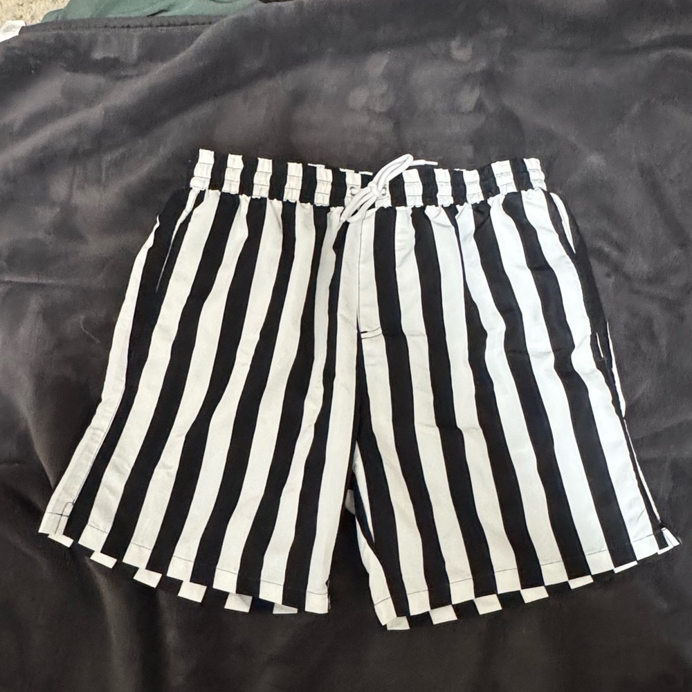Forever 21 Monochrome Striped Shorts